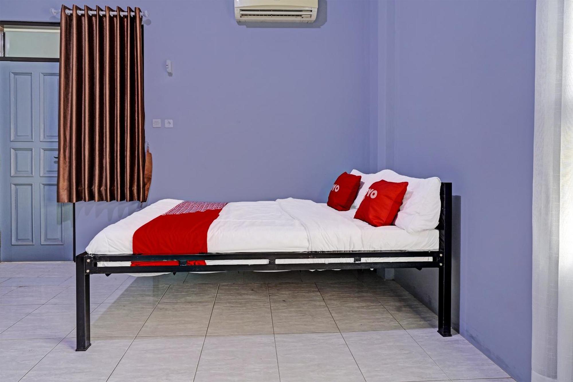 Oyo Life 91592 Aaliya Guest House Syariah Lebakwangi Ngoại thất bức ảnh